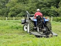 Can a lawn mower pull a bush hog?