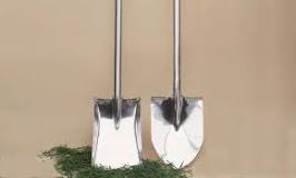 Do you dig with a spade or shovel?