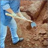 What kind of spade do you use to dig a trench?